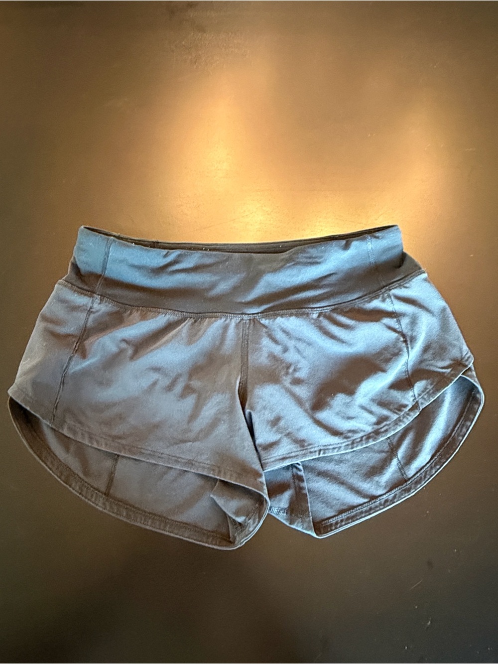 Women's lululemon hotty hot shorts 2.5 inseam